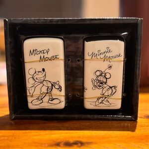 Disney Salt Pepper Shakers Mickey
Minnie Mouse Off-White Ceramic Jerry Leigh New